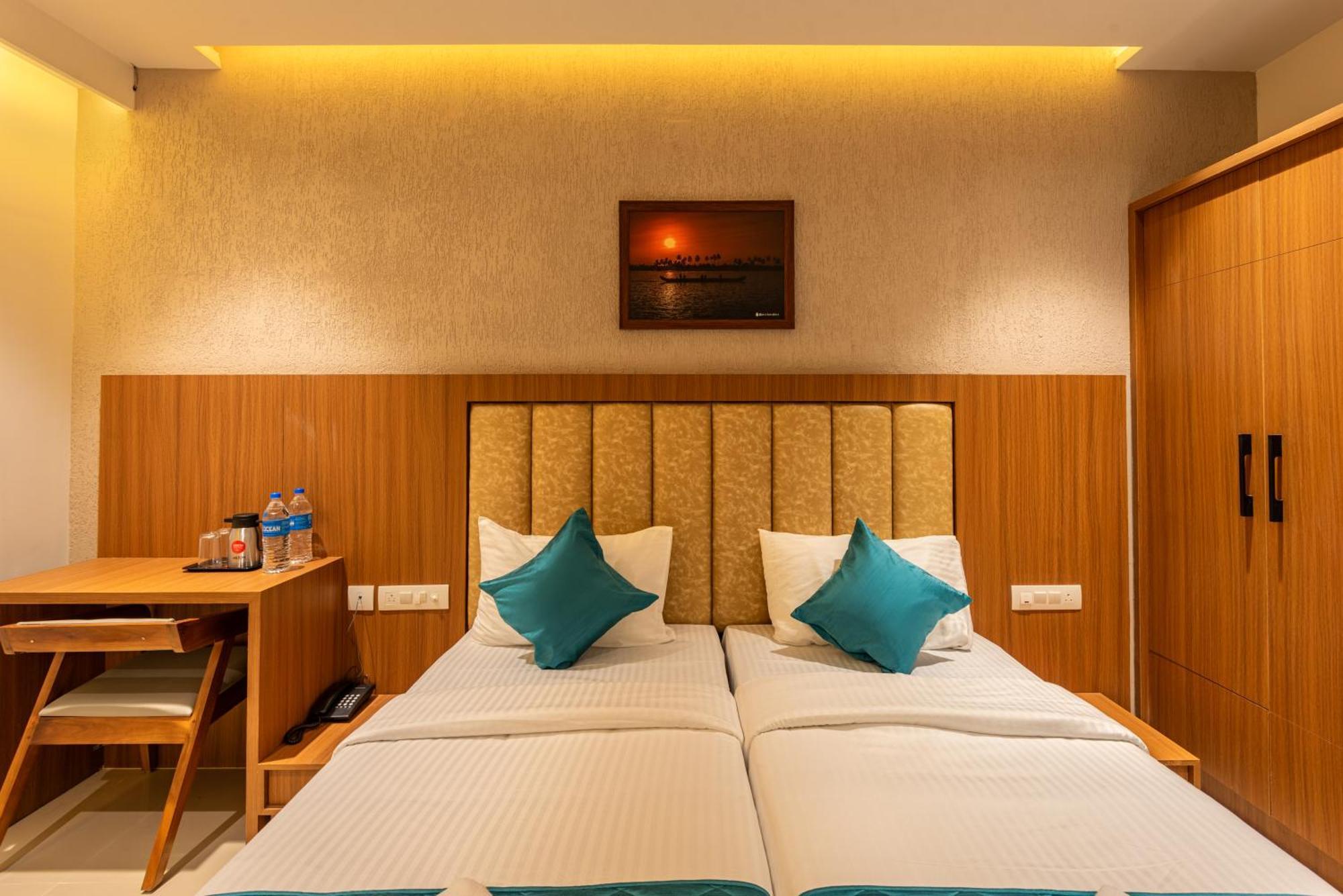 Hotel Stay Bella โคชิโคด ภายนอก รูปภาพ